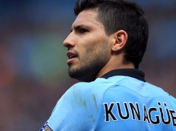 Kun Aguero Whispers in Messi’s Ear to Stay at Barcelona