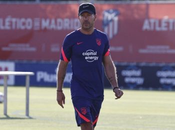 Atletico Madrid boss Diego Simeone hints at Saul’s departure this summer amid interest from FC Barcelona and Manchester United