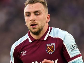 Bowen’s late penalty helps West Ham edge sorry Manchester United