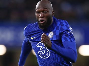 Chelsea draws 2-2 with Liverpool despite dropping Lukaku