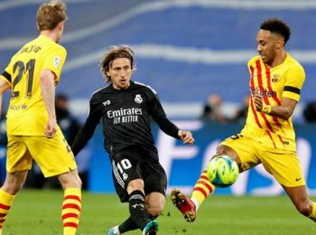 Barcelona thrash Real Madrid 4-0 at the Bernabeu