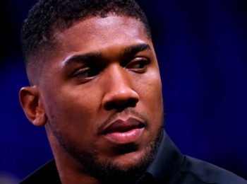Anthony Joshua Signs New Deal With DAZN