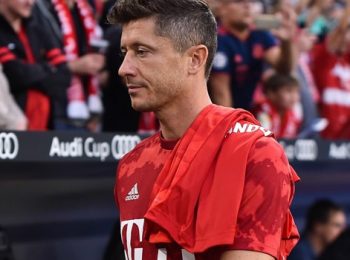 Barcelona submits €50 million bid for Lewandowski