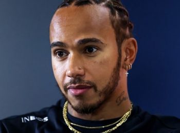 Hamilton does not believe Mercedes can end the season with a win