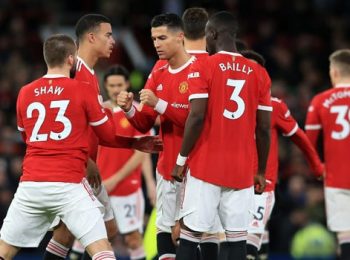 Manchester United earn hard-fought draw against Liverpool