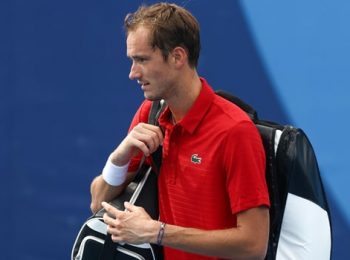 Daniil Medvedev beats Andy Murray to win Qatar Open