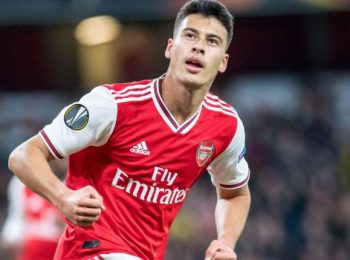 Martinelli and Saka Fire Arsenal to Champions League Victory Over Olympiacos