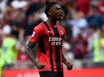 Leao secures controversial win for Milan against Lazio